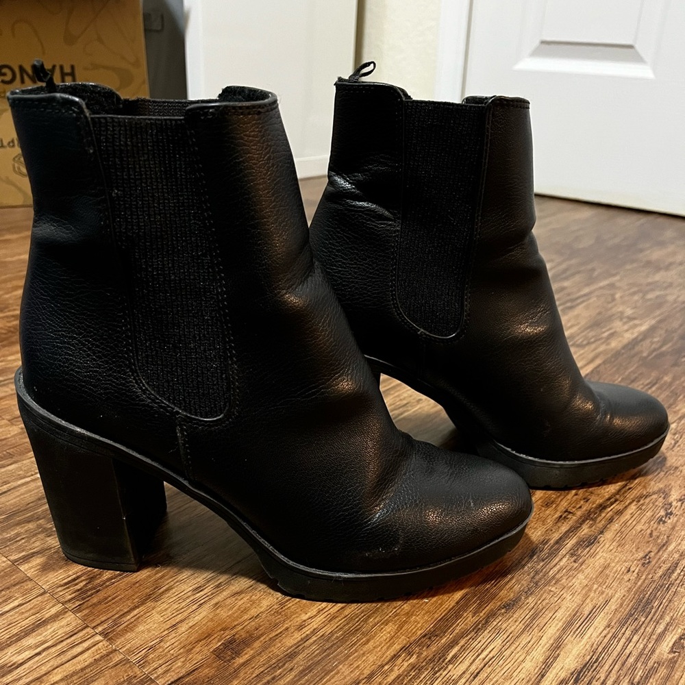Black heeled booties